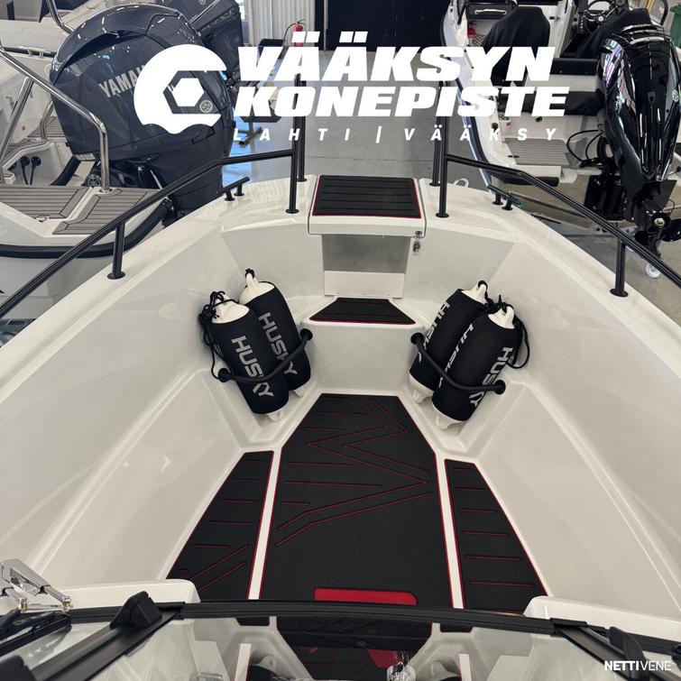 Finnmaster Husky R7 + Mercury F200 XL DS V6