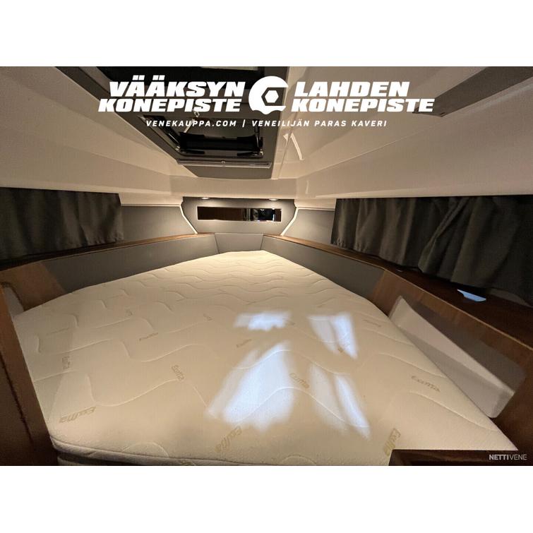 Flipper 900 ST + Mercury V250 XL AMS DTS V8