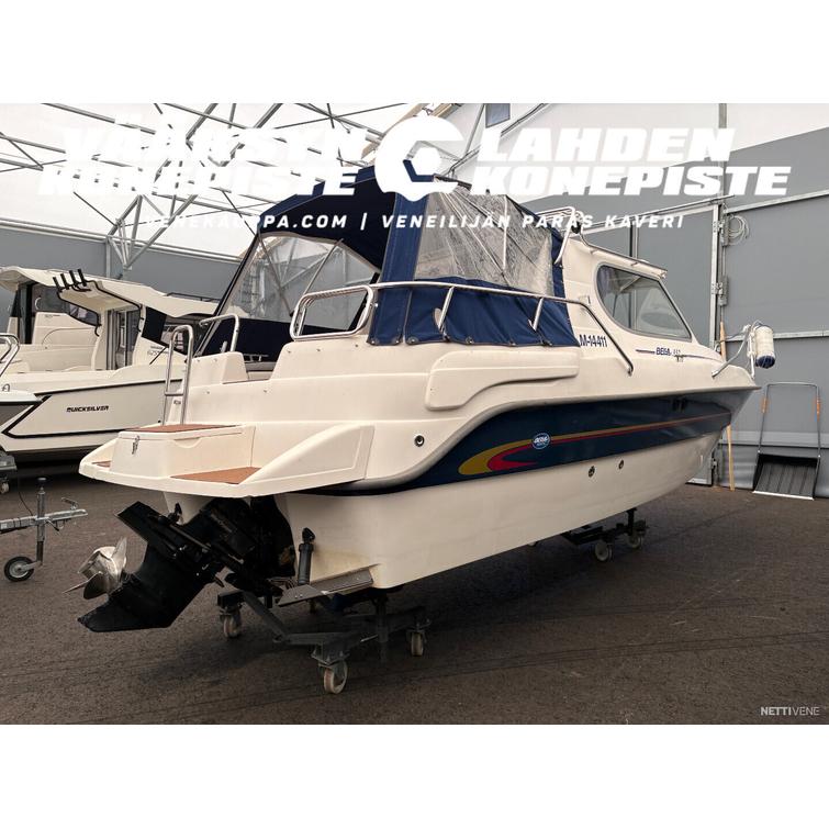Bella 652 + MerCruiser 3.0