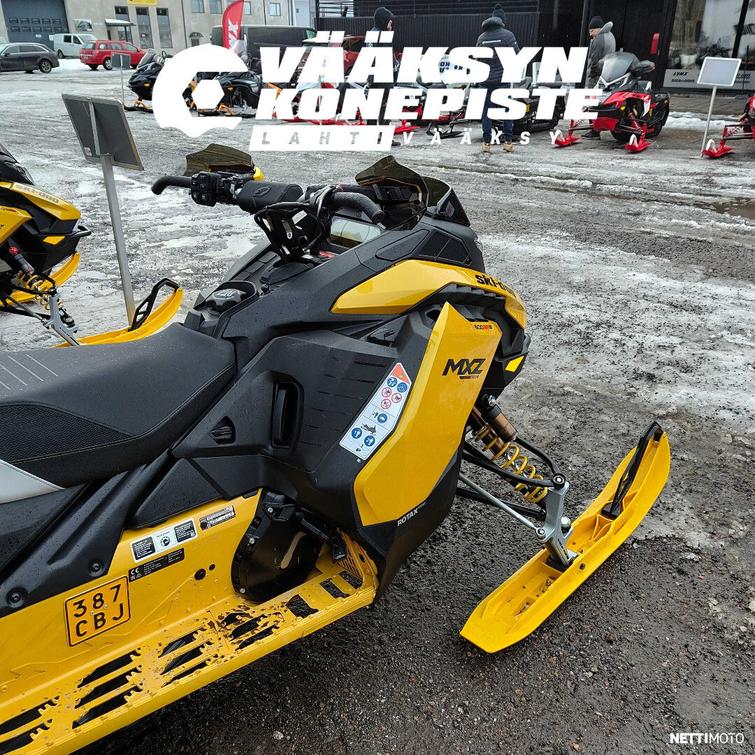 Ski-Doo MX Z X-RS 600RR E-TEC with competition package