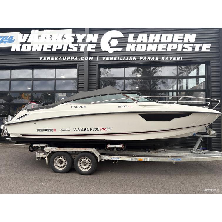 Flipper 670 DC + Mercury 300V8 PRO XS DTS
