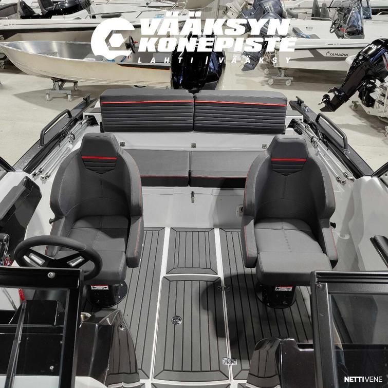 Falcon BR 7 + Mercury F200 V6 DTS