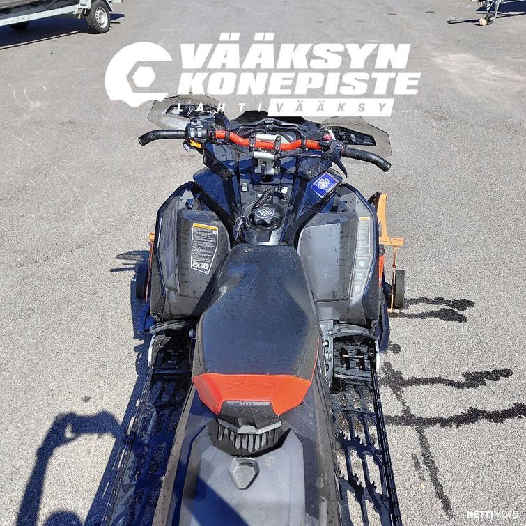 Ski-Doo Renegade XRS 850 E-TEC