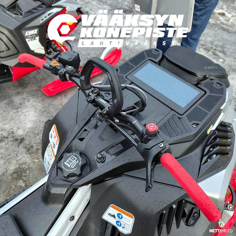 Lynx Shredder RE 850 E-TEC Turbo R 3700mm, 10.25in.Touchscr. Display