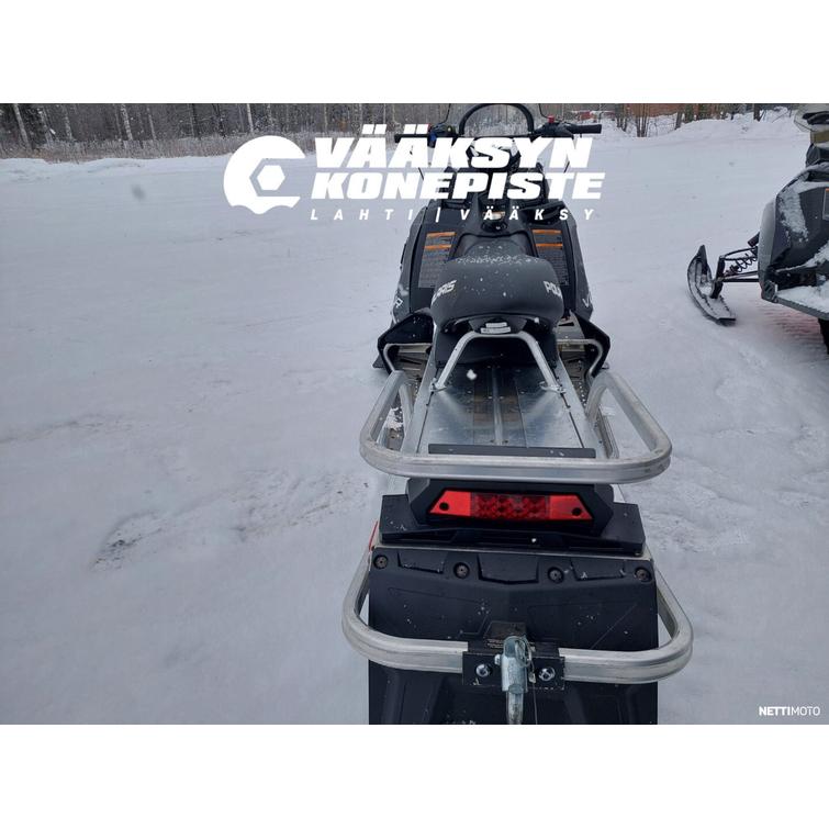 Polaris 550 Classic POLARIS 550 INDY VAYAGEUR 155 2020vm 550km