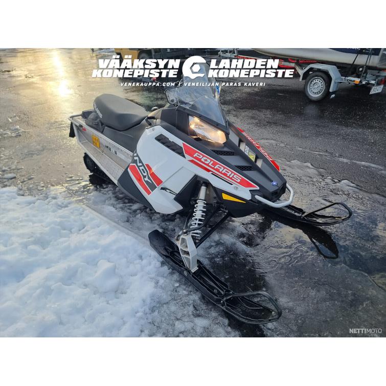 Polaris Indy CB6G 600cc