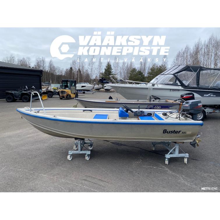 Buster XSR + Yamaha F20