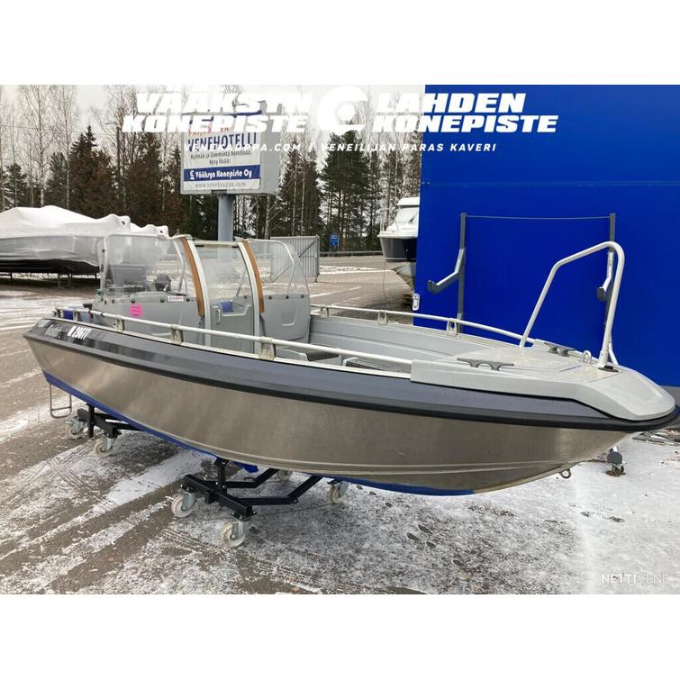 Buster L2 + Yamaha F50 HETL