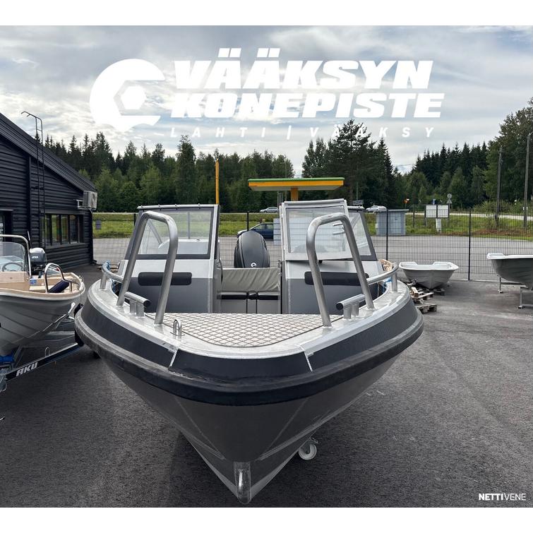 UMS 655DC TUNA + Evinrude E-Tec 115