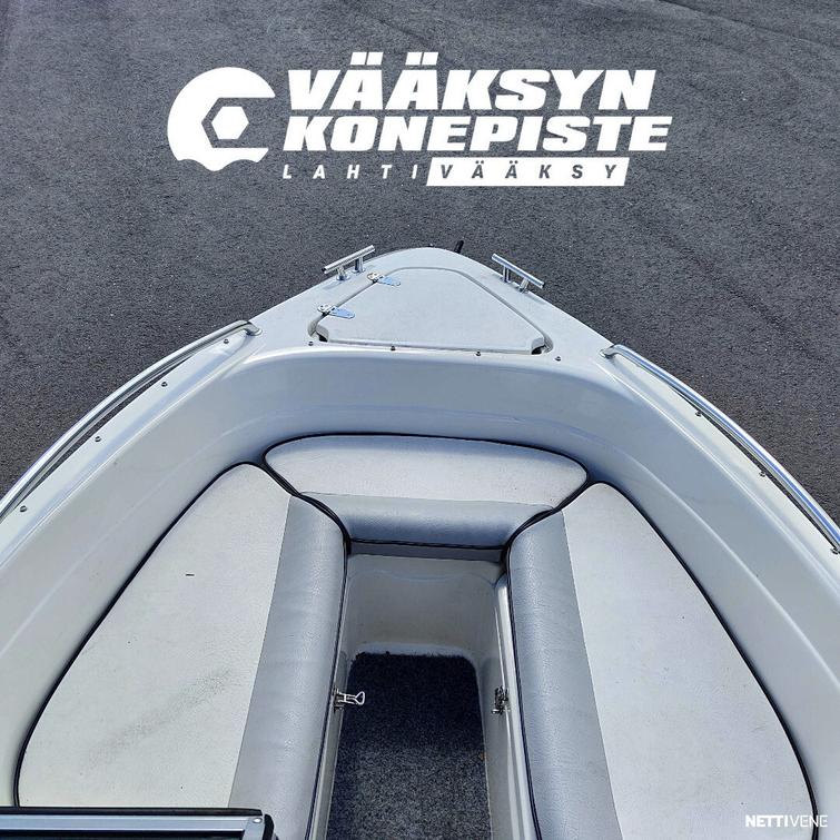 Bella 512 Excel + Evinrude 90