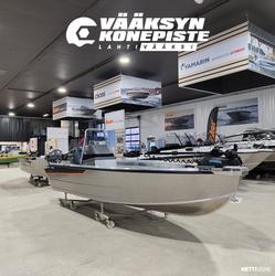 Buster M1 Fishing Ed + Yamaha F40 FELT