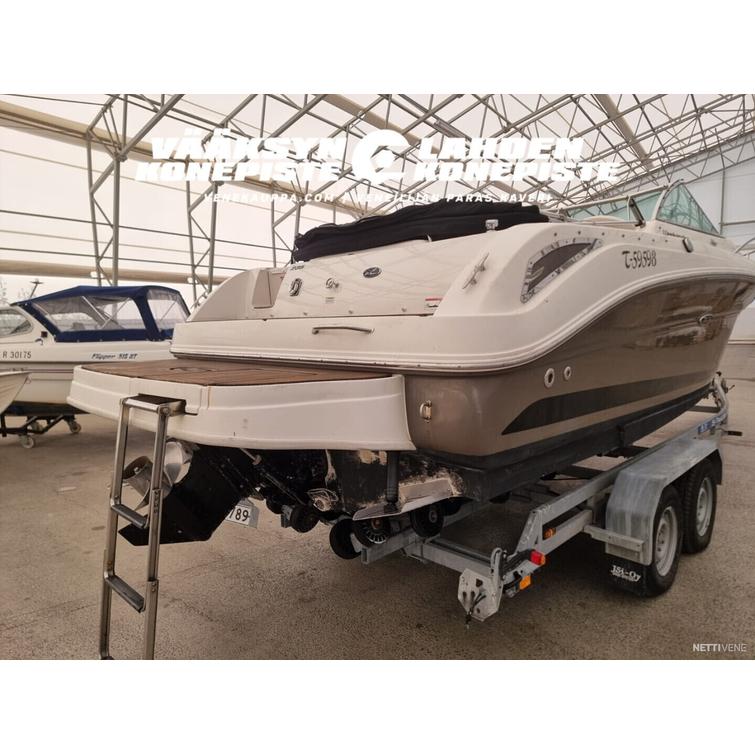 Sea Ray 235 Weekender + MerCruiser 4.3