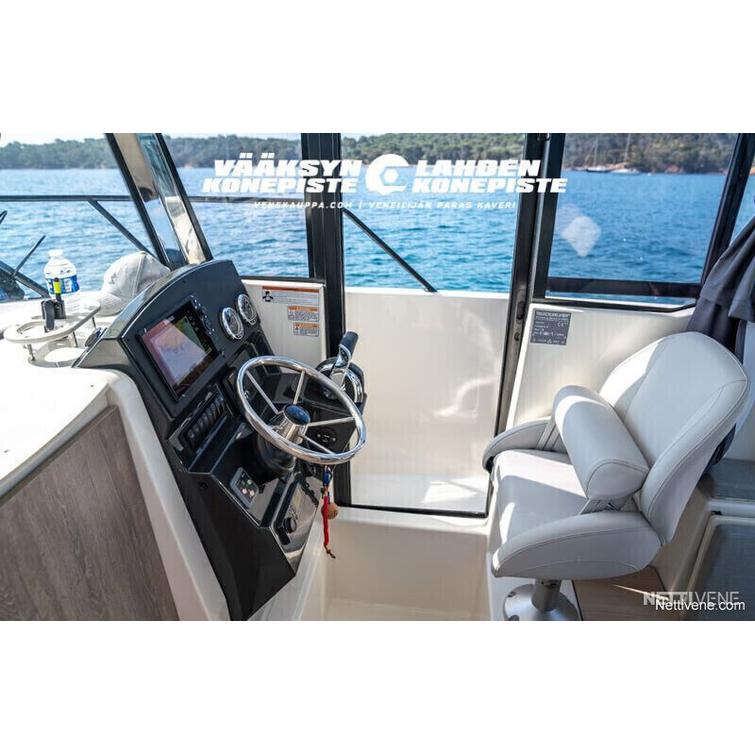 Quicksilver Captur 705 Pilothouse + Mercury F150 XL