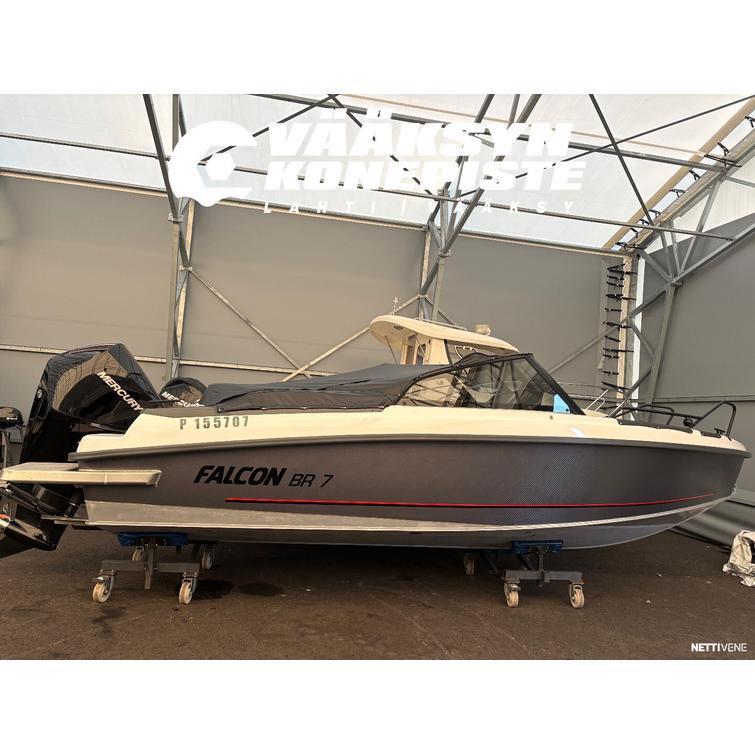 Falcon BR 7 + Mercury F200 V6 DTS