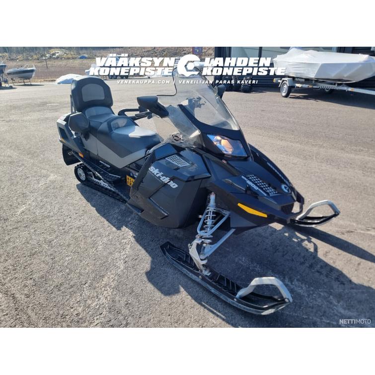 Ski-Doo Grand Touring