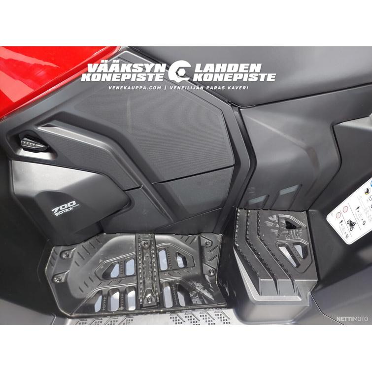 Can-Am Outlander Max DPS 700 T, T3b yli 60 km/h ABS