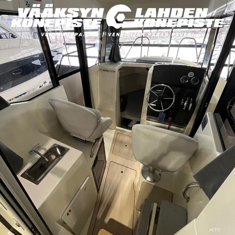 Quicksilver Captur 705 Pilothouse + Mercury F150 XL