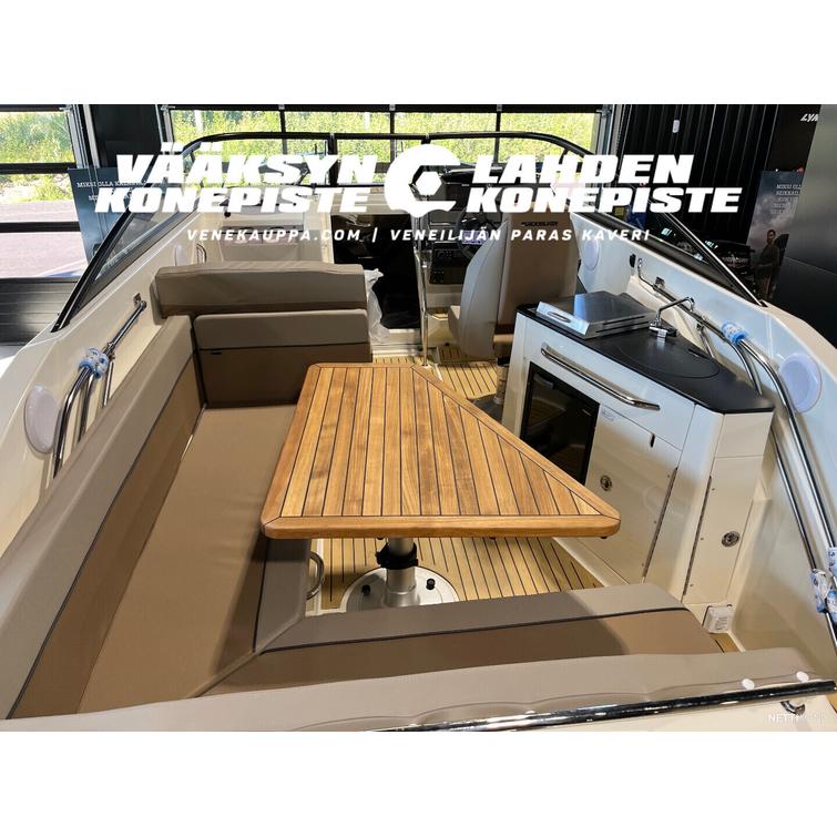 Quicksilver Activ 805 cruiser + Mercury F200 XL V6