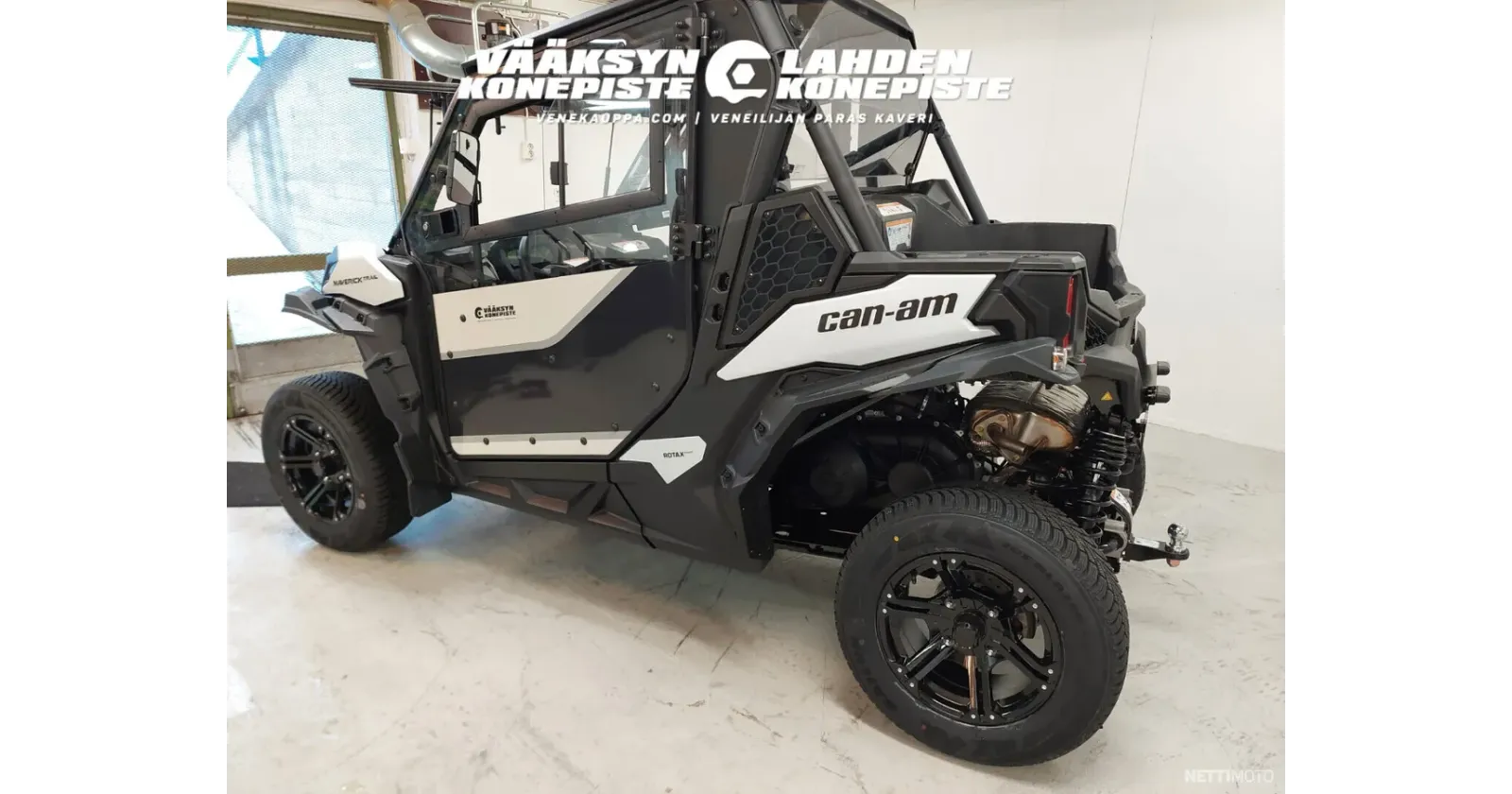 Can-Am Maverick Trail