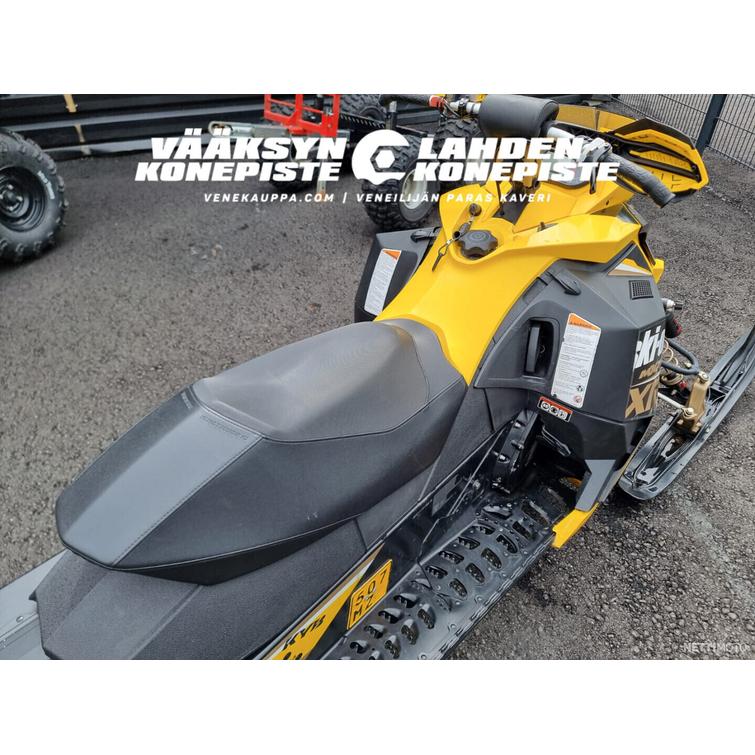 Ski-Doo MX Z