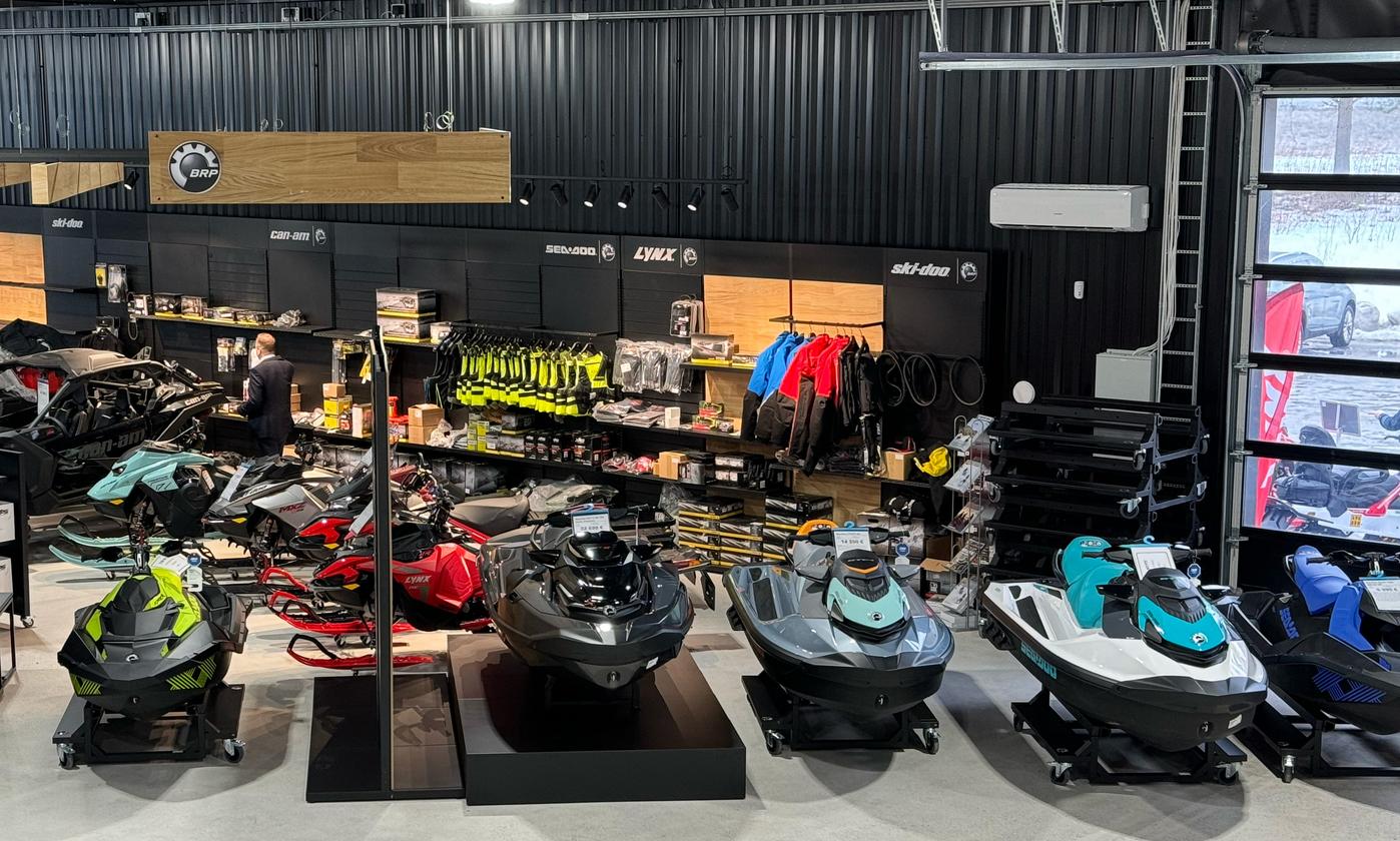 Sea-Doo Spark -vesijetit Vääksyn Konepisteen myymälässä