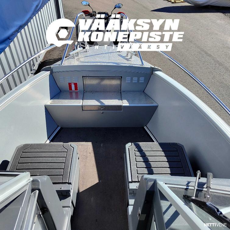 Buster XXL + Yamaha F150 DETL