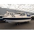 Bella 652 + MerCruiser 3.0