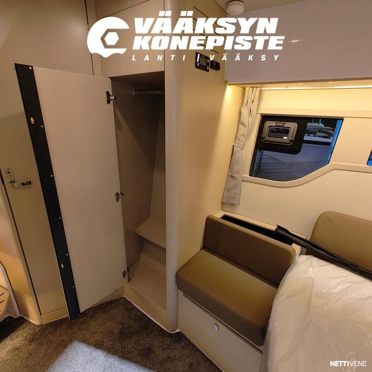 Aquador 400 HT + Mercury Diesel  270 HP V6