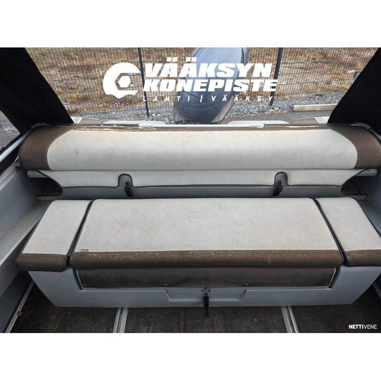 Buster XXL + Yamaha 115A