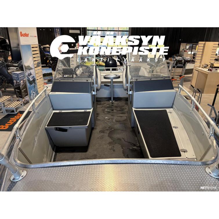 Buster XXL + Evinrude E-Tec