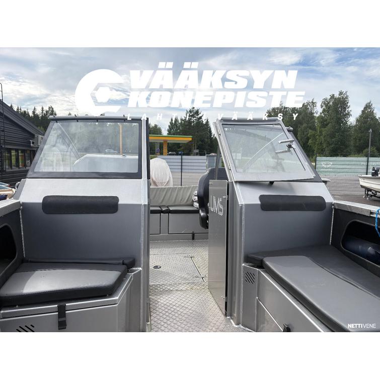 UMS 655DC TUNA + Evinrude E-Tec 115