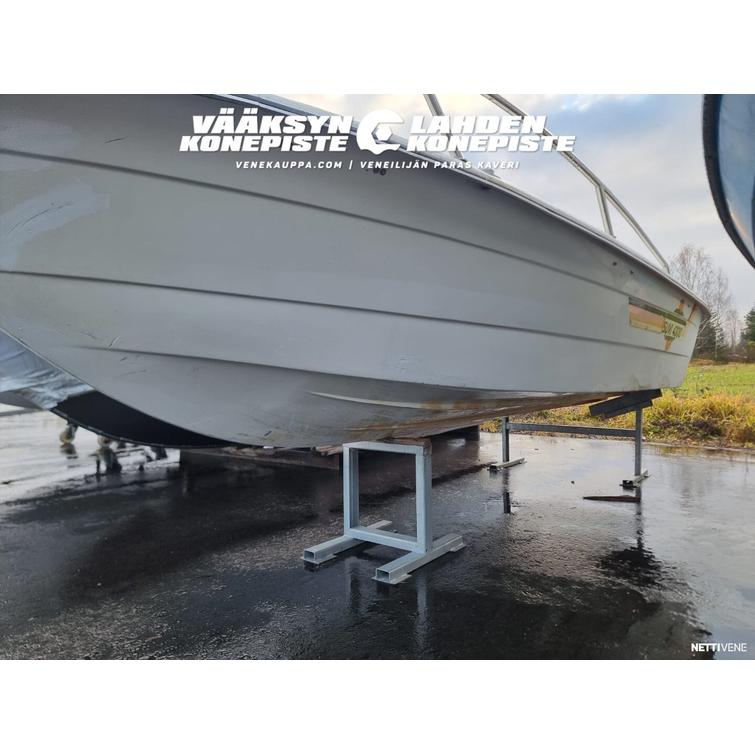 Suvi 4300 + Yamaha F20