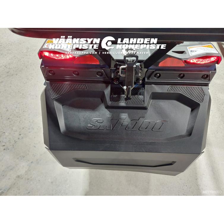Ski-Doo Expedition SE 900 ACE Turbo R VIP