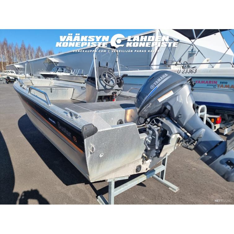 Buster S1 + Yamaha F25