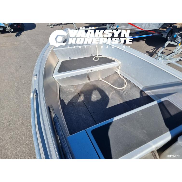 Buster S + Yamaha F40