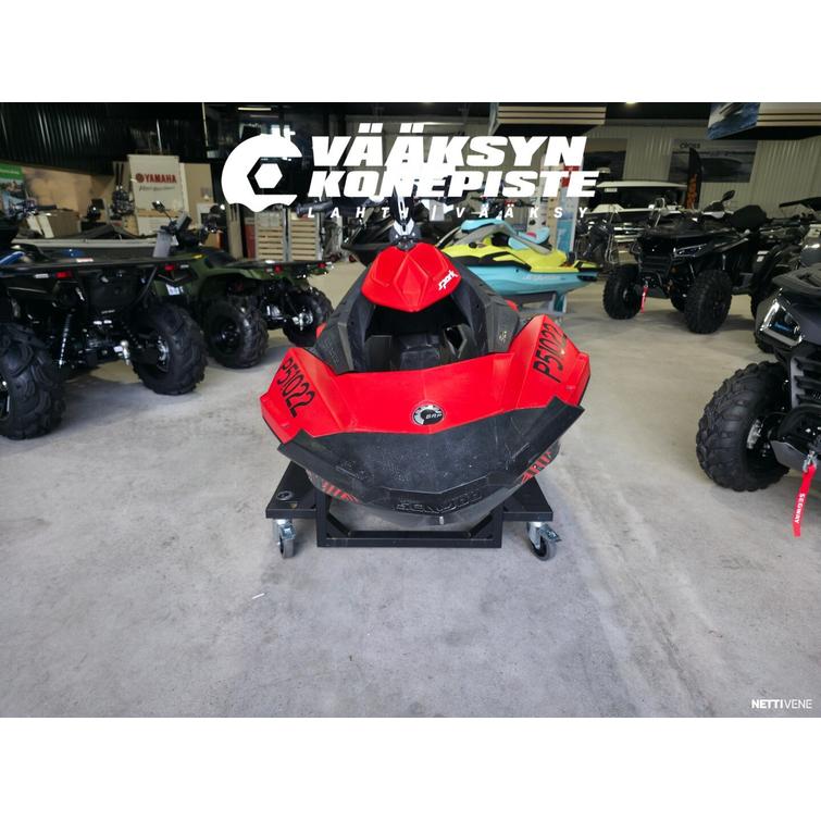 Sea-Doo Spark 900 Ace