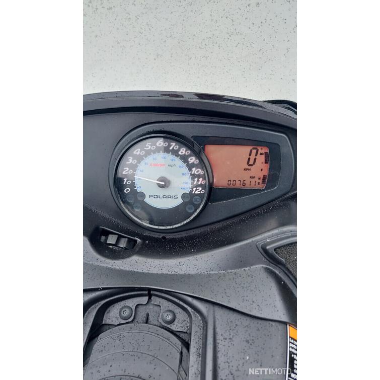 Polaris FST Touring 750 4-tahti