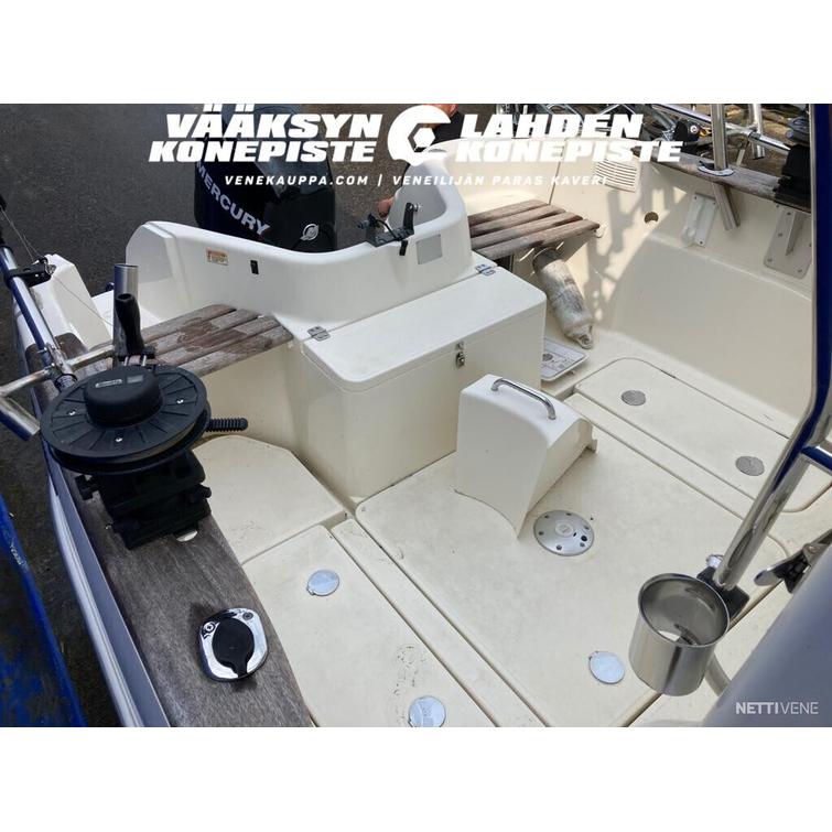 Quicksilver 580 PH + Mercury F100 L EFI