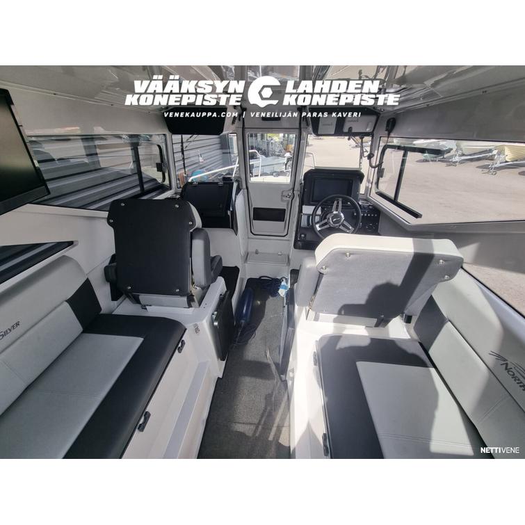 North Silver Eagle Cabin 655 + Yamaha F200