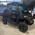 Can-Am Traxter XU HD9 T1b + BRP HYTTIPAKETTI
