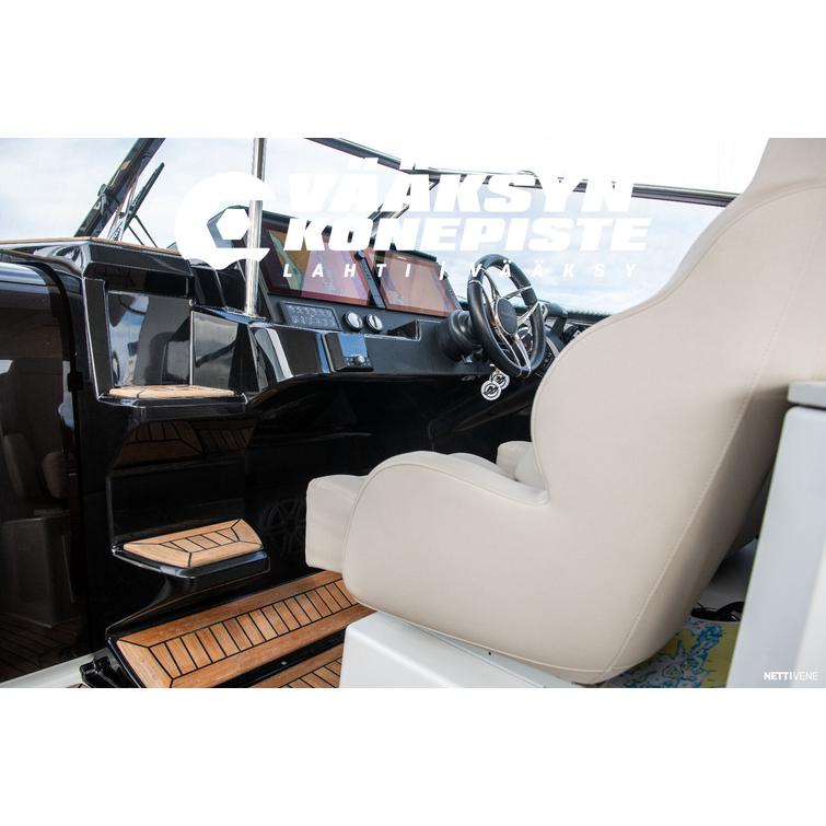 Finnmaster T9 + Mercury V300 XL CF ES V8