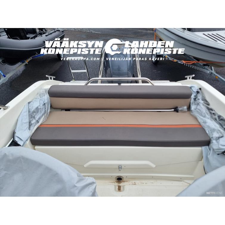 Buster LE + Yamaha F70