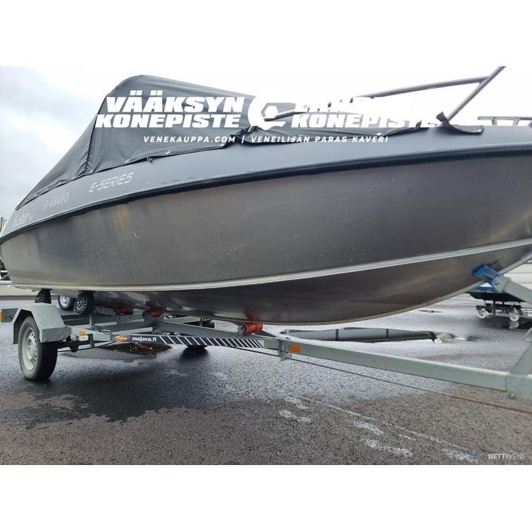 Buster LE + Yamaha F70