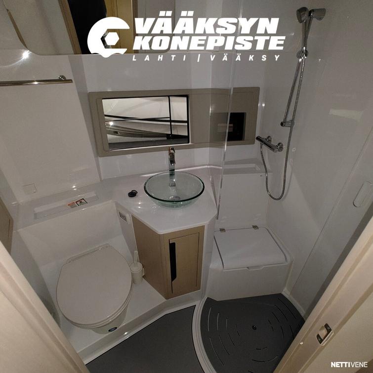 Aquador 400 HT + Mercury Diesel 270 HP V6