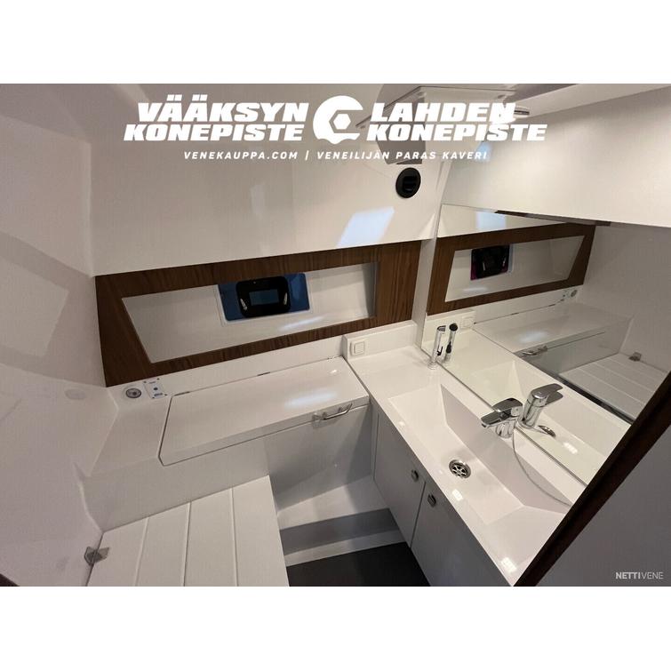 Flipper 900 ST + Mercury V250 XL AMS DTS V8