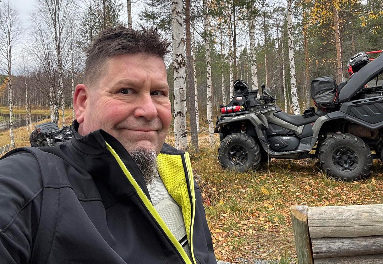 Heikki Hautala, takana Can-Am mönkiijä