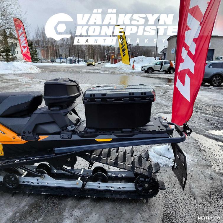 Lynx 49 Ranger Pro 600RR E-TEC 3900mm, 7.2in. Dig. Display