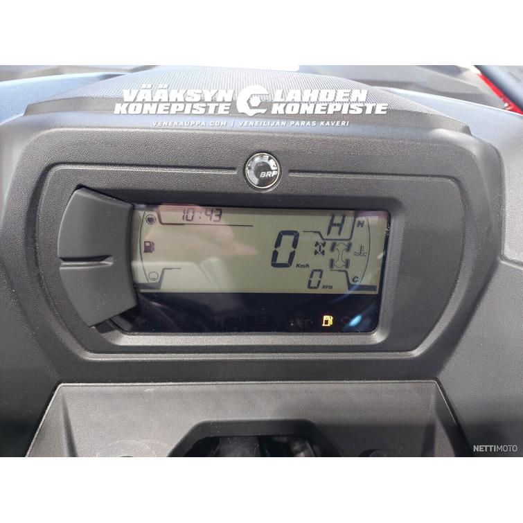 Can-Am Outlander Max DPS 700 T, T3b yli 60 km/h ABS