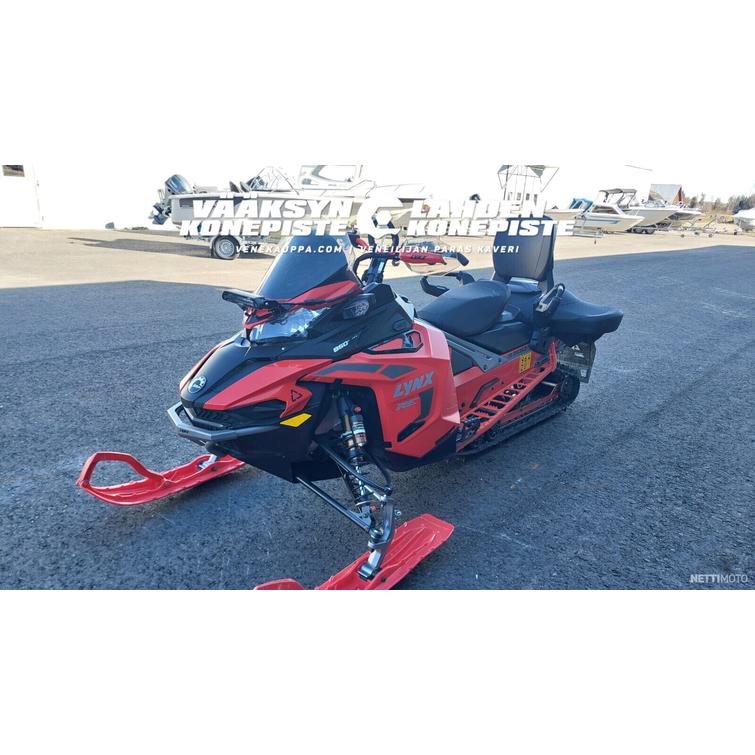 Lynx Xterrain 850